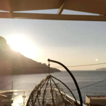 1 Bed - Sleeps 2 - Balcony - Sea View - Parking Appartement